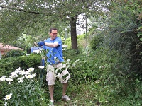 IGT volunteer weeding