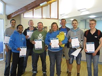 IGT volunteers with certificates
